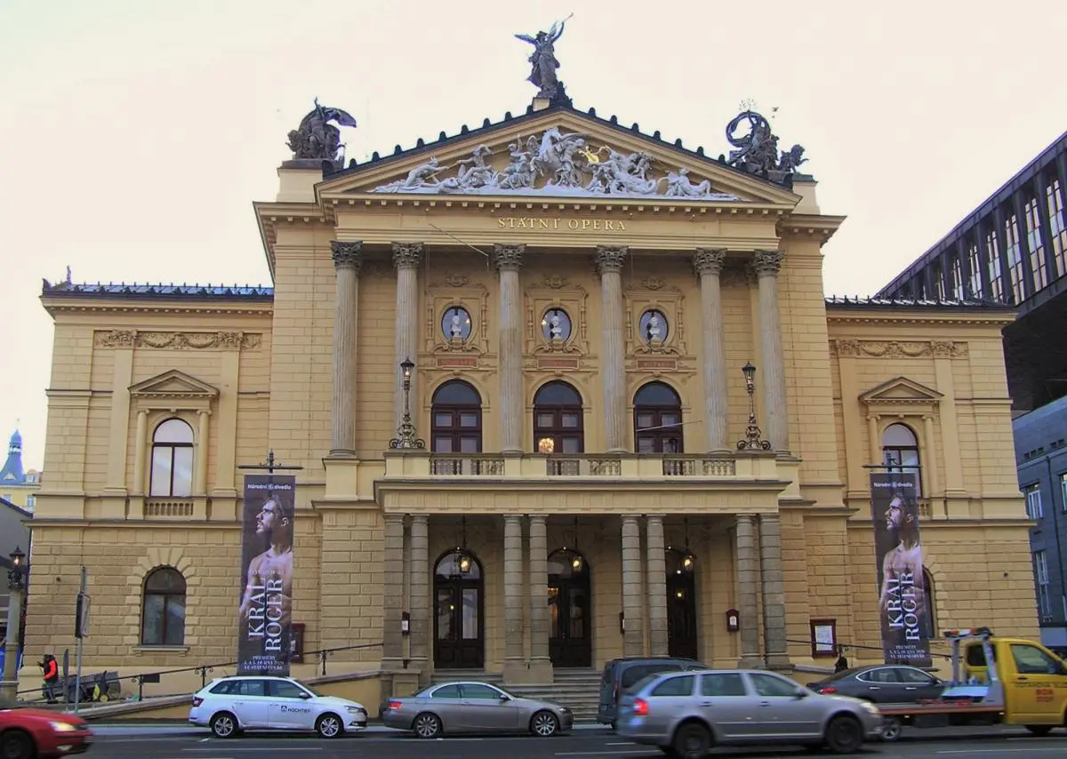 03-2019-Praha 1, Státní opera 1.JPG