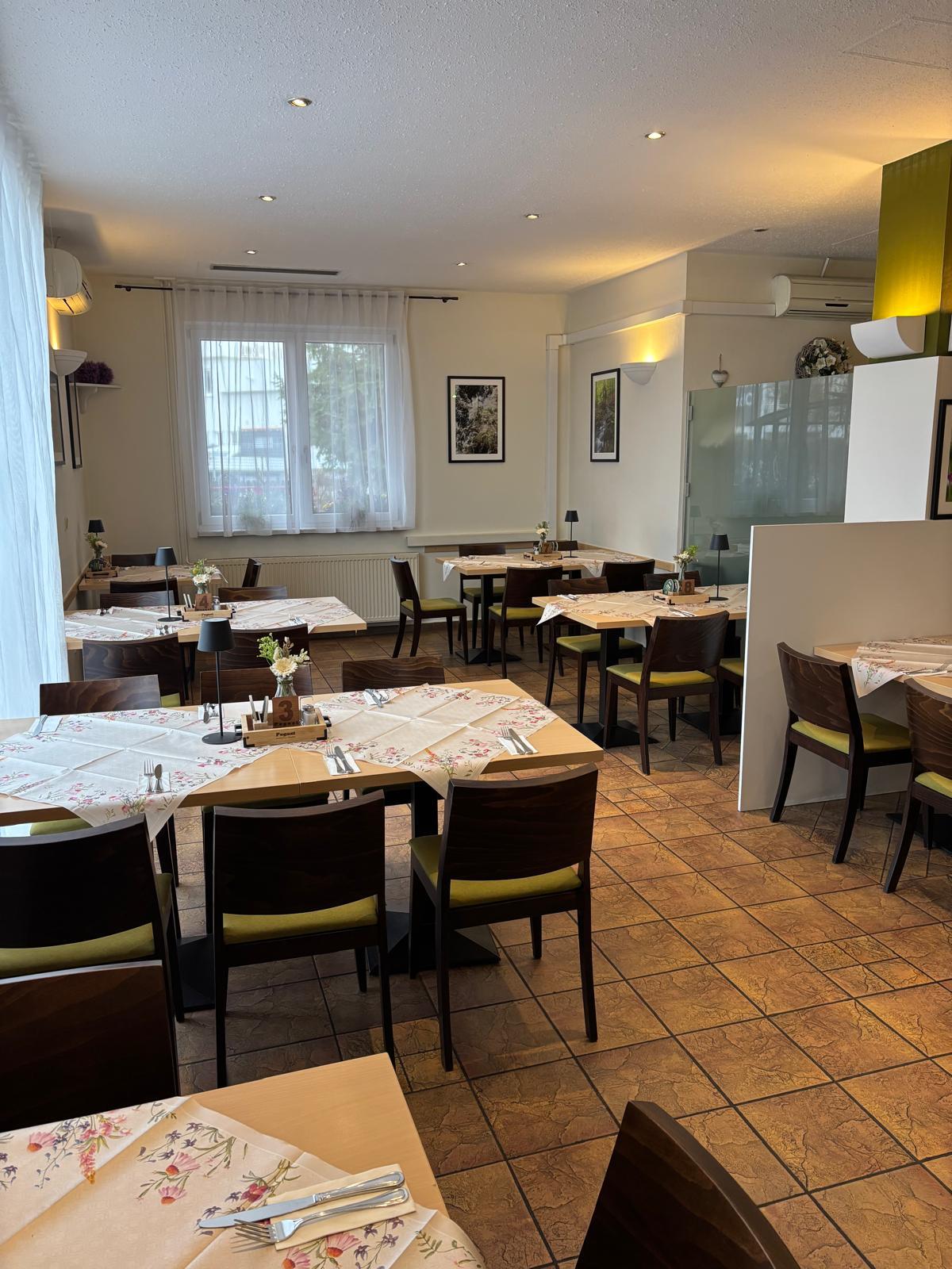 Restaurace a penzion Pegast 20
