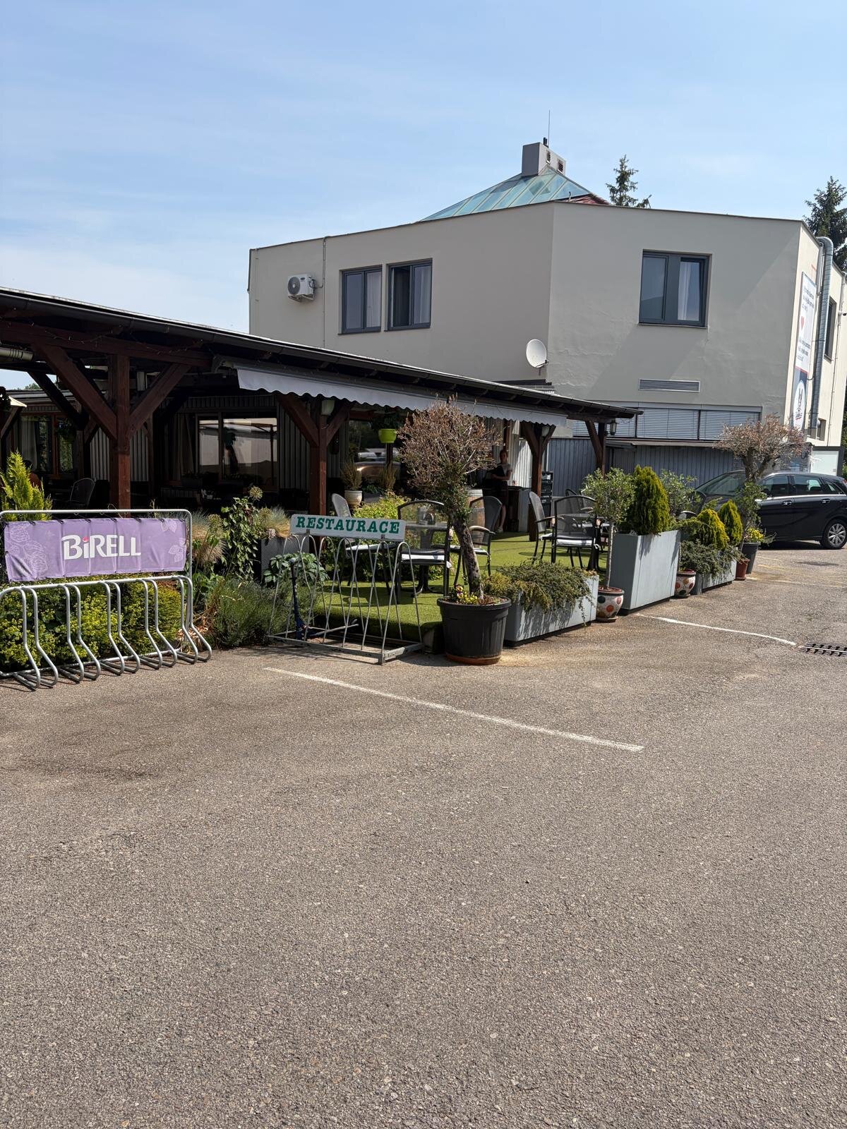 Restaurace a penzion Pegast 10