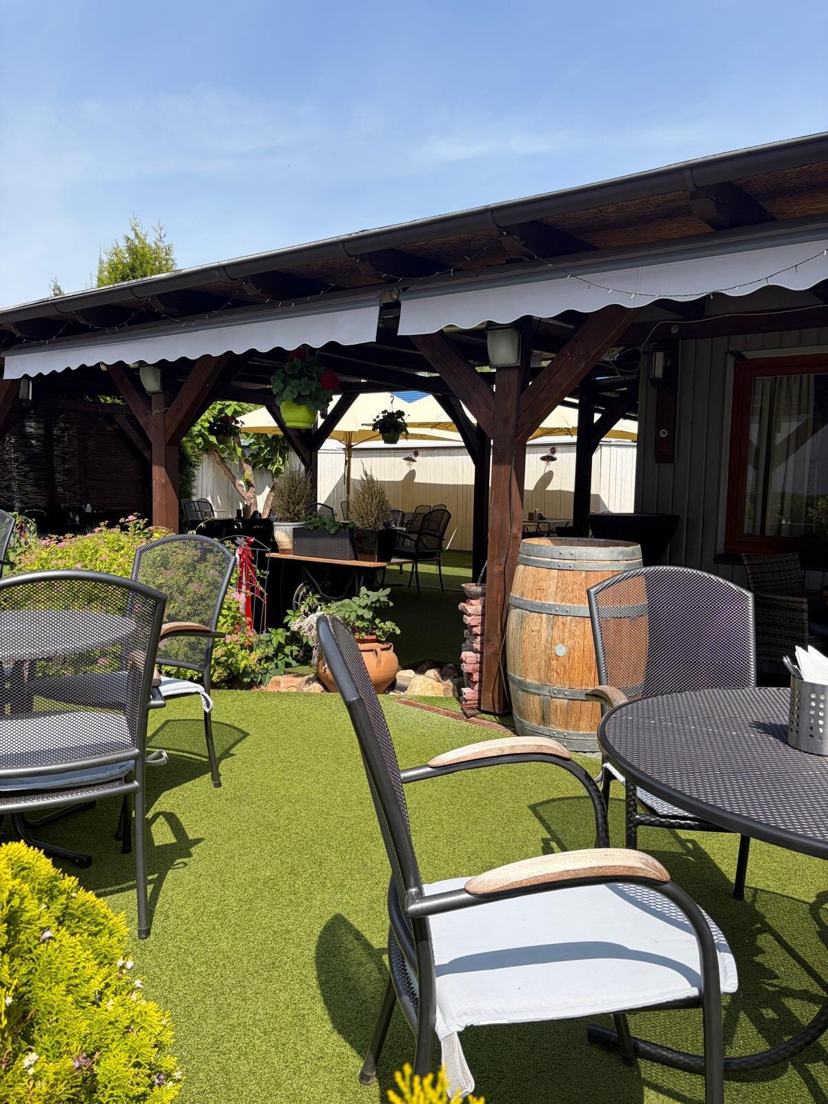 Restaurace a penzion Pegast 3